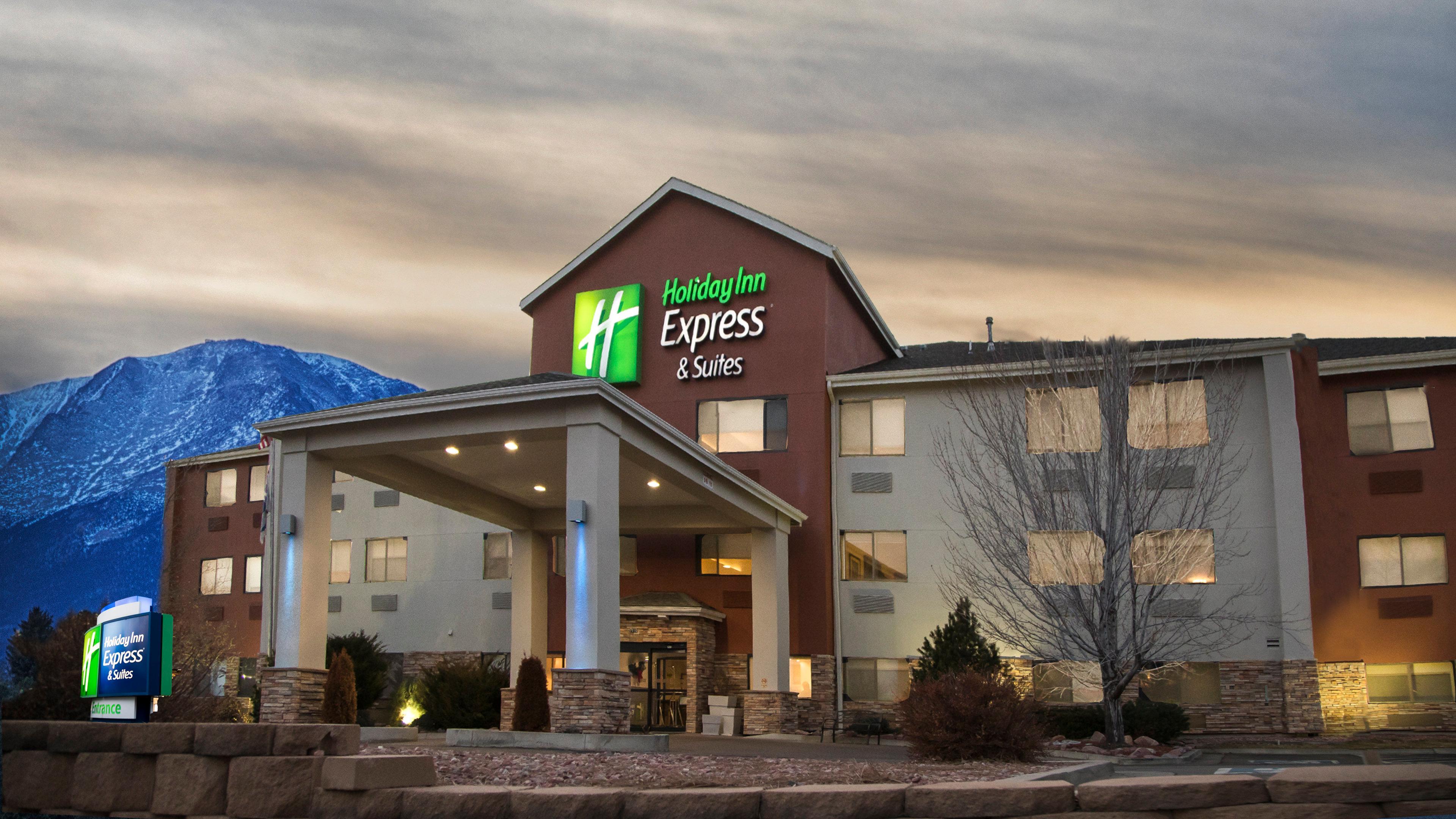 Holiday Inn Express & Suites Colorado Springs North, An Ihg Hotel Exterior photo