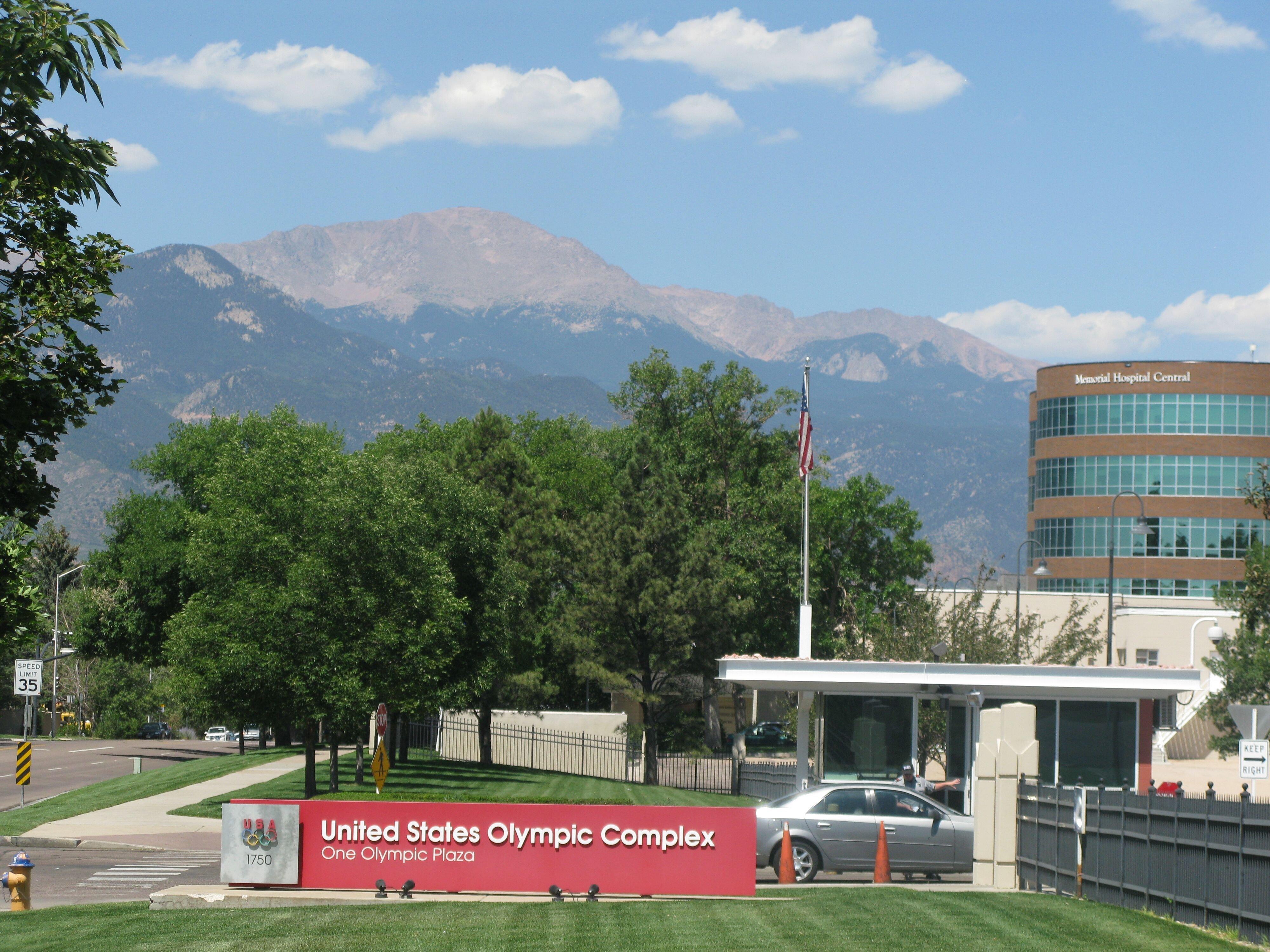 Holiday Inn Express & Suites Colorado Springs North, An Ihg Hotel Exterior photo