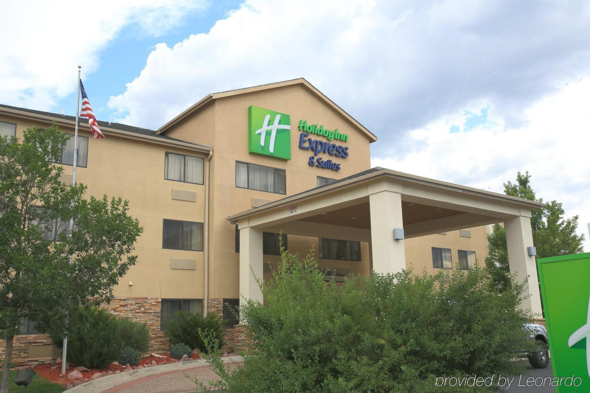 Holiday Inn Express & Suites Colorado Springs North, An Ihg Hotel Exterior photo